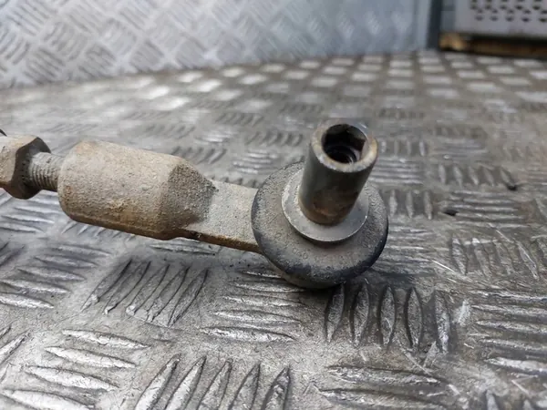 Caixa de Direção Skoda Superb I 8D1422074C image 3