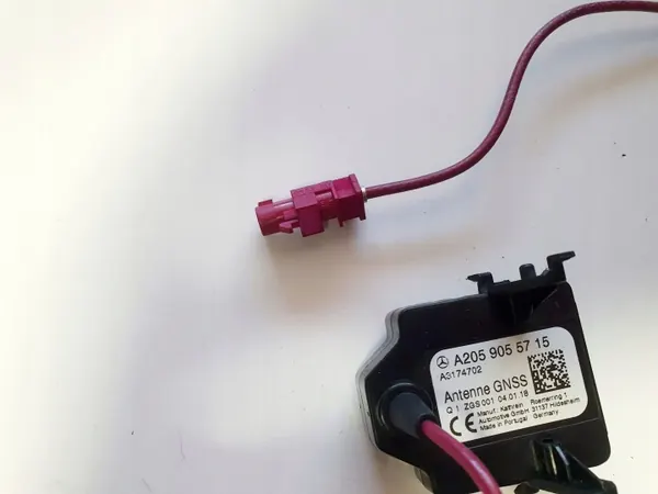 Antena GPS Espelho Módulo OEM A2059055715 image 3