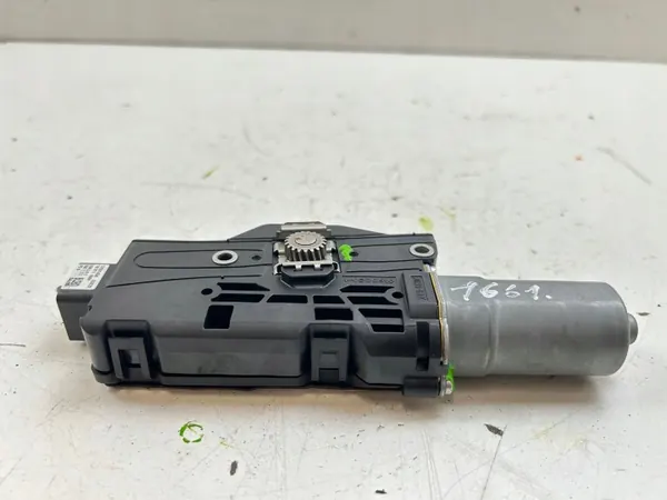 Moteur de toit ouvrant Land Rover Evoque II OEM K8D253508AA image 6