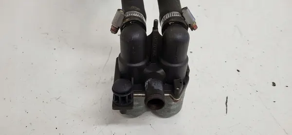 Vanne de contrôle du liquide de refroidissement Mercedes-Benz E W124 OEM image 5