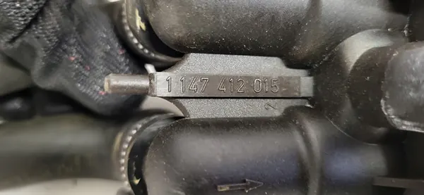 Vanne de contrôle du liquide de refroidissement Mercedes-Benz E W124 OEM image 7