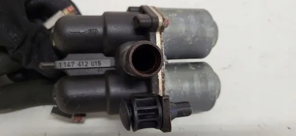 Vanne de contrôle du liquide de refroidissement Mercedes-Benz E W124 OEM image 8