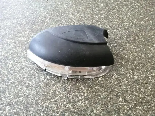 Intermitente izquierdo OEM 5K0949101A para VW Golf 09- image 2