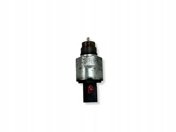 Válvula pressão combustível OEM 03L130764A VW Polo 6R image 2