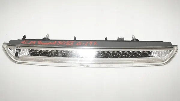 OEM 360199073 Takapysäköintivalo Peugeot 308 II:lle image 7