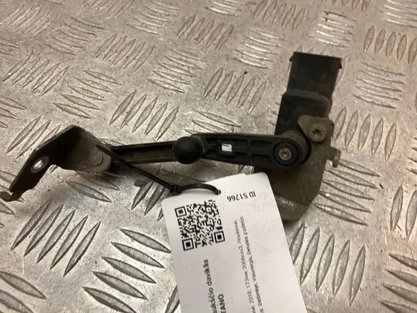 Volvo XC90 2018 Achterluchtvering niveausensor OEM 31360331 image 3