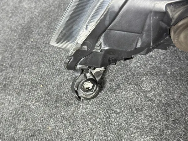 SKODA FABIA III 6V Farol Direito UE 14-18 image 8