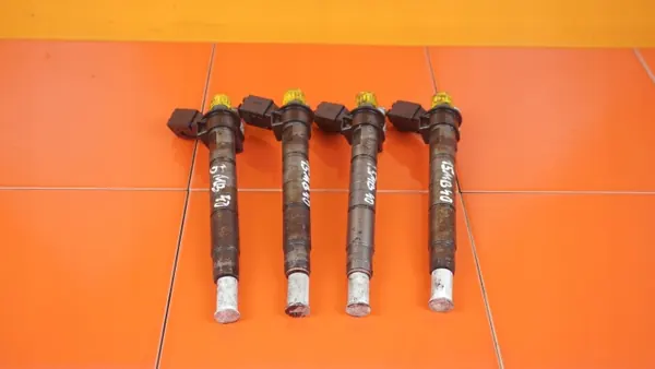 Inyector OEM 0445117001 para BMW N47D20B image 2