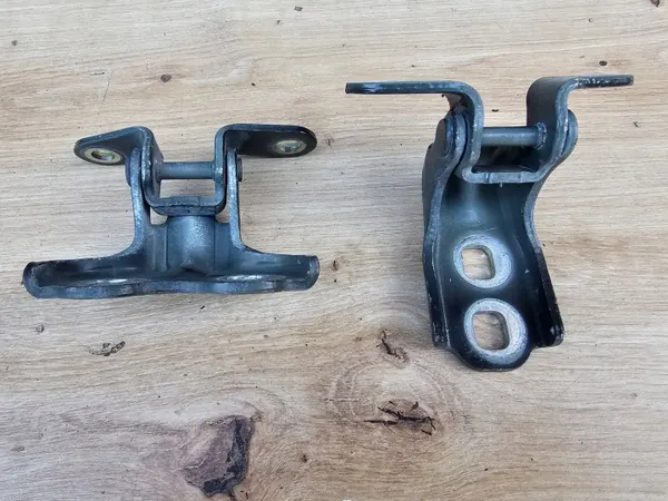 OEM ZAWIASY DRZWI PRAWY PRZÓD PRZEDNIE OPEL MOKKA Z22C GAR KOMPLET image 3