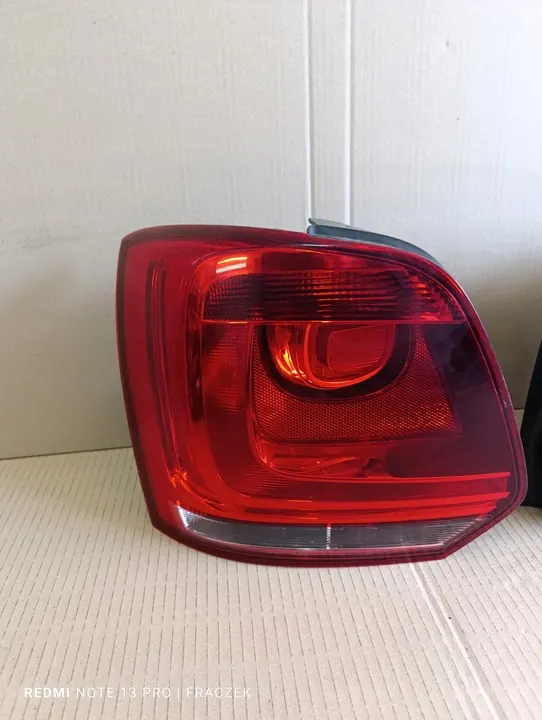 Luz Trasera Izquierda VW Polo V 6R 2008-14 6R0945095L image 2