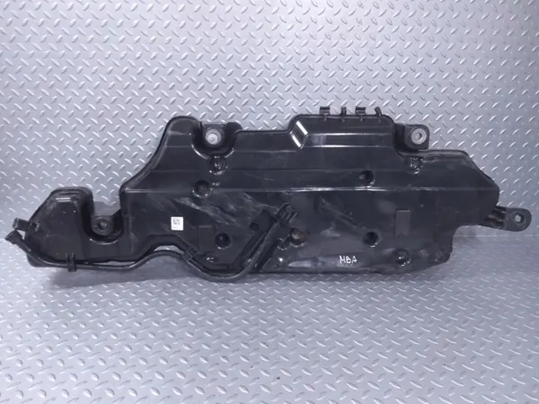 Tanque AdBlue usado OEM A2474700602 para Mercedes-Benz image 6