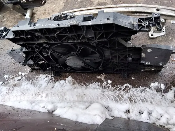 Conjunto de ventilador de radiador dianteiro RENAULT SCENIC III 1.4 TCE OEM image 5