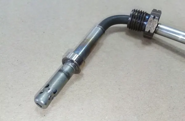 Sensor de temperatura dos gases de escape 45962128F image 3