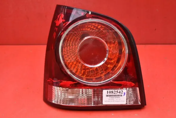 Linker Achterlicht VW Polo 4 9N 05-09 image 2
