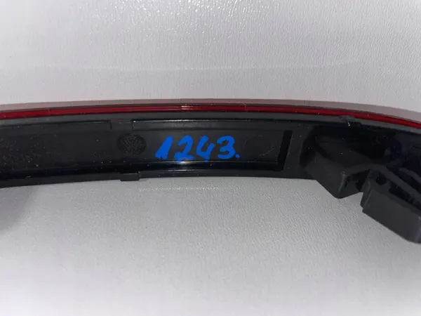 Vasen takapuskuriheijastin VW GOLF 8 VIII 20- HB image 4