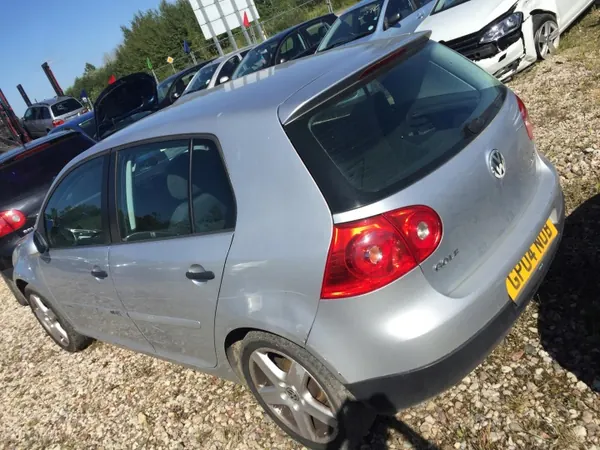 Oljepump OEM 03C115105H för VW Golf 1.6L 2004 image 9
