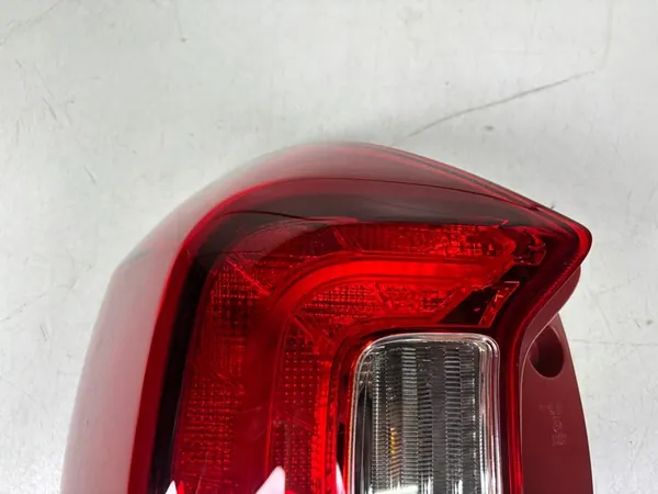 Luz Trasera Izquierda Kia Picanto III 92401-G6000 image 4