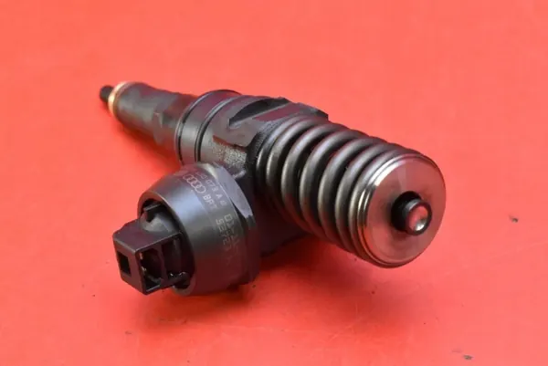 Ruiskutuspumppu OEM 038130073AQ VW Golf 4 1.9 TDI:lle image 5