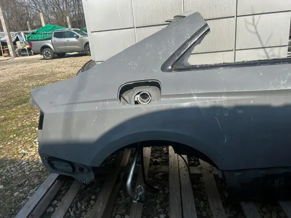 Audi RS5 B9 8W Oikea Takaosa OEM 1663813176611 image 3