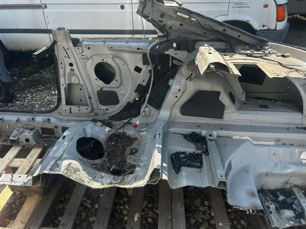 Audi RS5 B9 8W Oikea Takaosa OEM 1663813176611 image 7