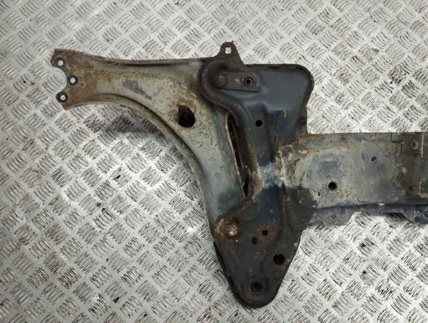 Vorderes Hilfsrahmen Citroen DS3 2011 OEM AMD92364 image 3