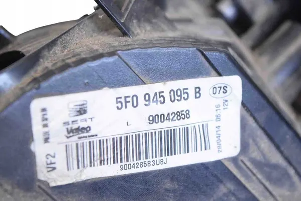 Luz trasera izquierda SEAT LEON SC 5F0945095B image 7