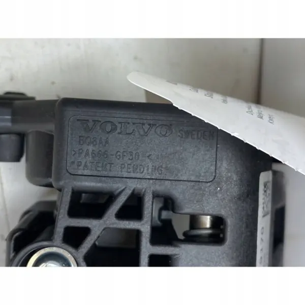 Volvo XC60 Rücksitzkopfstütze OEM 31379170 - Gebraucht image 5