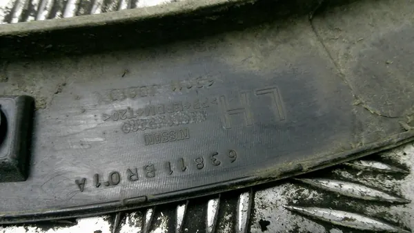 Nissan Qashqai J10 Etuvasemman Lokasuoja 63811BR01A image 3