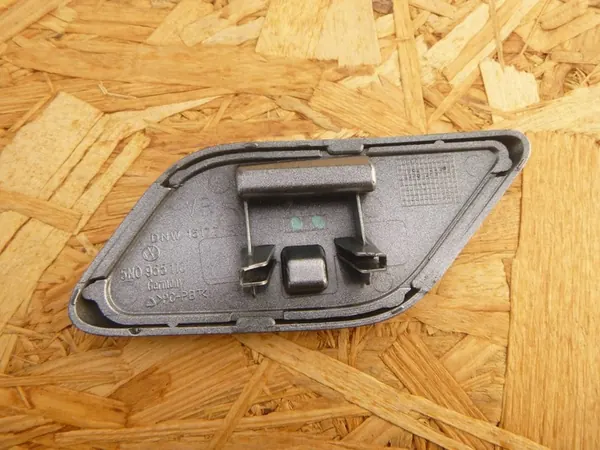 VW TIGUAN 08-11 Copertura Lavaggio Destro 5N0955110 image 2