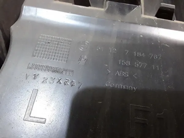 2010 BMW 5 F10 F11 Karossdel 51127184767 image 2