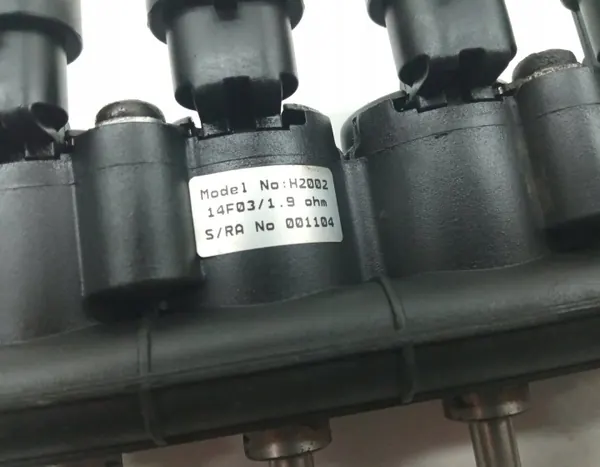 LPG-Einspritzschiene OEM 67R-010256 - Gebraucht image 3