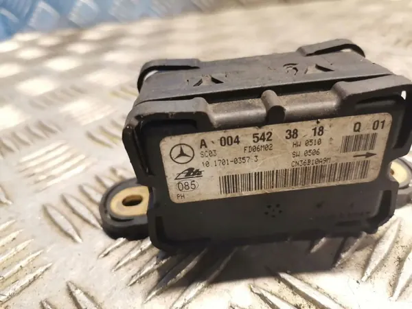 Mercedes-Benz ESP gyrvinkelgivare OEM 0045423818 image 4
