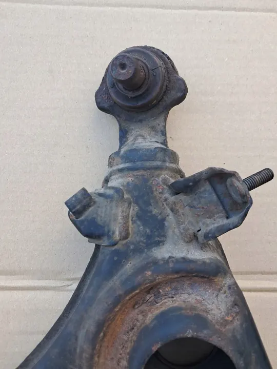 Braccio di Controllo Anteriore Sinistro Mercedes W124 W201 190 image 3