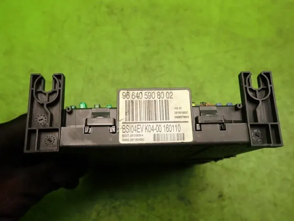 Module BSI OEM 966405908002 pour Citroen C4 Grand Picasso image 4