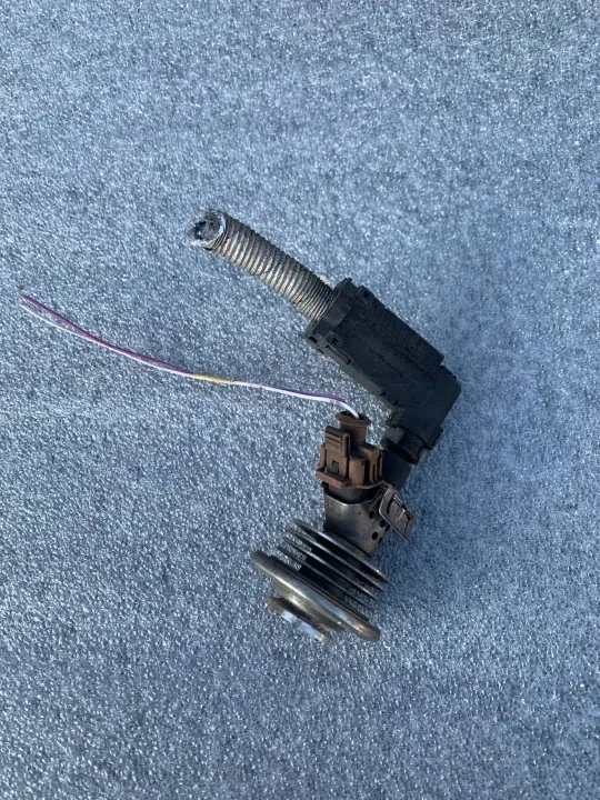 Injector AdBlue SEAT OEM 3C0131113C - Usado image 2