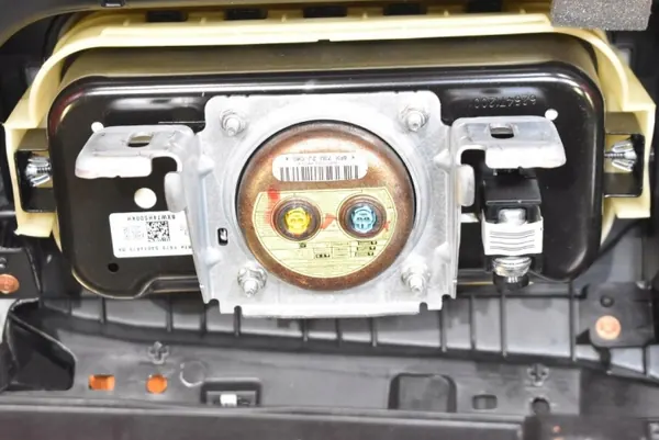Tableau de bord OEM mamAUTO-1052710- avec airbag Ford image 9