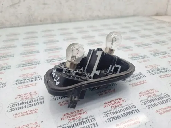 Audi A6 Rückleuchtenstecker OEM 89033806 - Gebraucht image 2