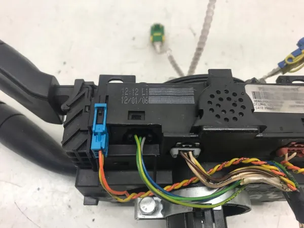 Gecombineerde lichtschakelaar en airbagsnoer Peugeot 307 image 9