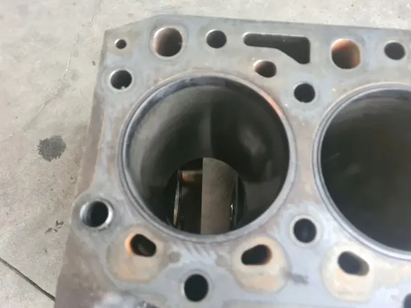 Bloque motor OEM 21963830 para Renault Gama D Wide DTI 5 image 8