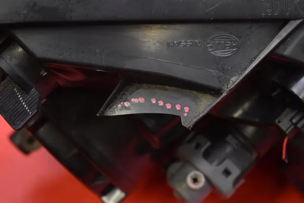 Vasen Xenon-ajovalot Nissan Qashqai 2007-2010 26060-JD01A image 8