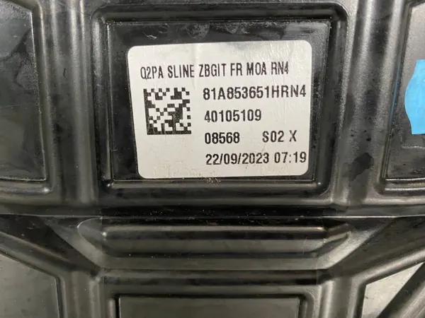 Audi Q2 81A Calandre Avant OEM 81A853651 S Line image 7