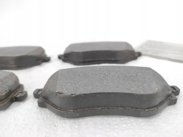 Jeu de plaquettes frein OEM 0 986 460 063 - État utilisé image 6