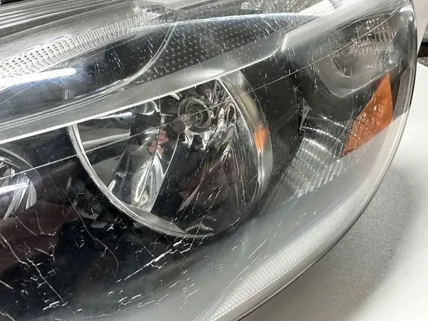 Volvo V40 II Vasemman Ajovalon OEM 31420003 image 5