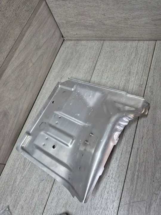 Lämmönsuoja OEM 271965 Ferrari 458 oikea lokasuoja image 4