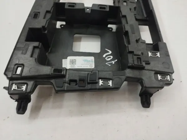 Audi Q5 Mitteltunnelrahmen OEM 80A863004 image 5
