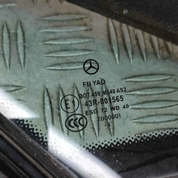 Vänster bakdörrs fönster Mercedes-Benz E Coupe A2076700304 image 5