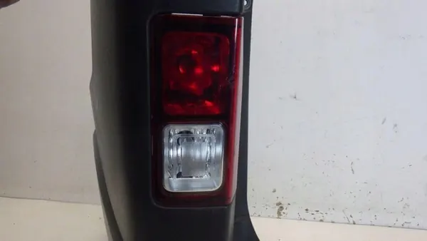 OEM 265598248R Luz Trasera Izquierda Inferior Trafic III image 7