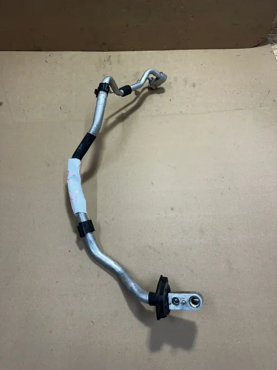 AUDI Q5 80A Värmeslang 80A816738F OEM image 2
