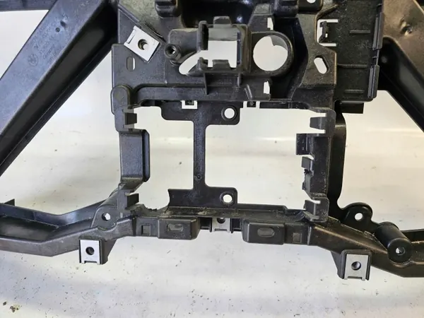 Estrutura grelha admissão BMW OEM 5A722E5 iX i20 image 8