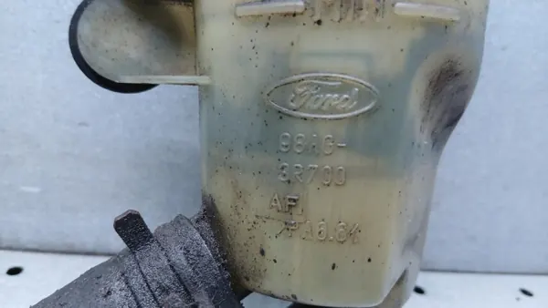 Bromsvätskebehållare OEM 132921/VOLVOMAR Ford Focus image 4